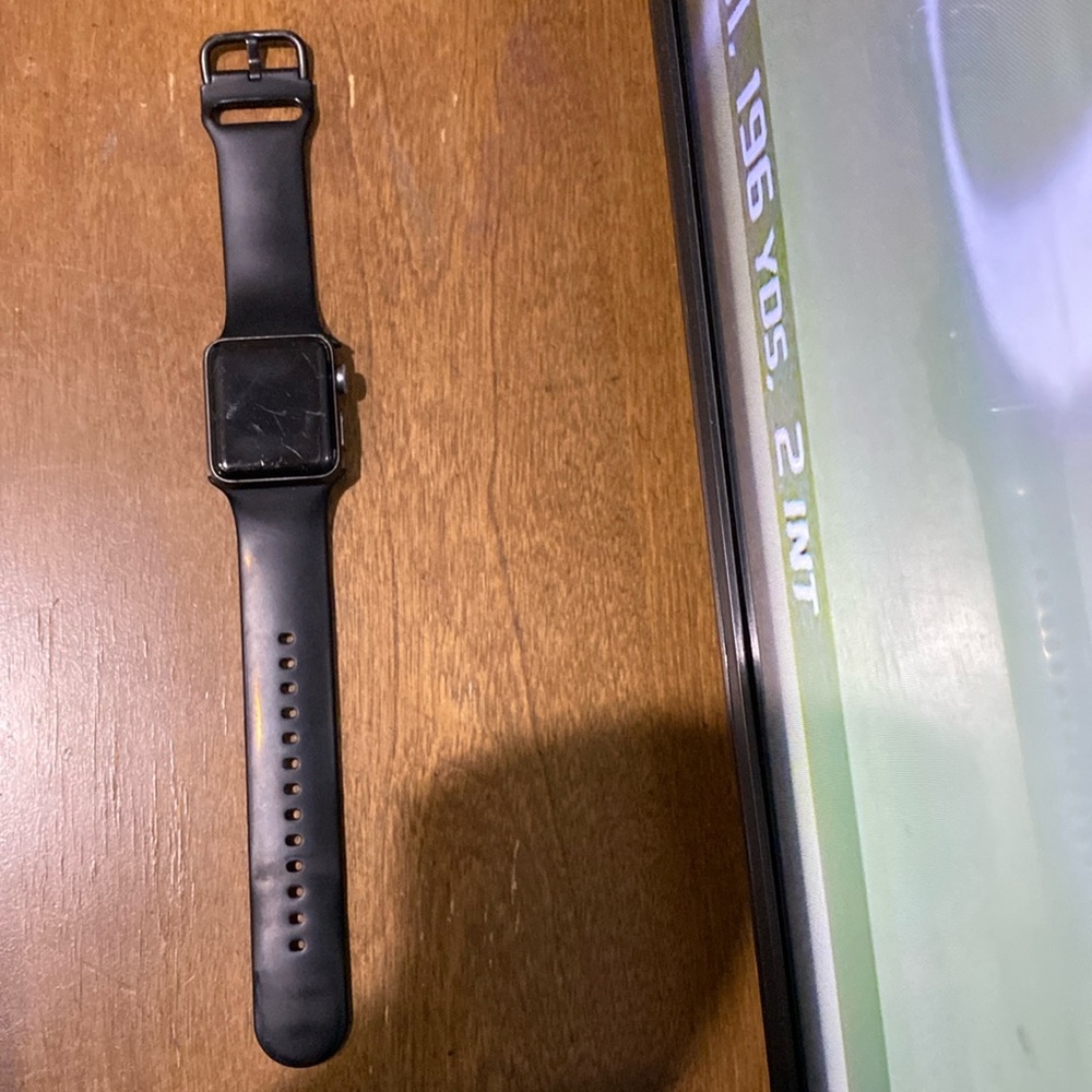 Used Apple Watch Series 3 38mm. The watch have some scratches on the screen.